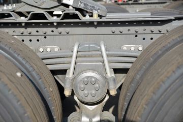 �й����� HOWO TX�ؿ� 430���� 6X4 ǣ����(����)(ZZ4257V324GF1)ͼƬ