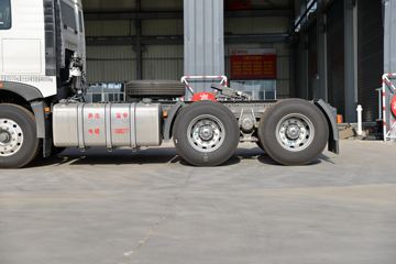 �й����� HOWO TX�ؿ� 430���� 6X4 ǣ����(����)(ZZ4257V324GF1)ͼƬ