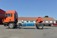 中国重汽 汕德卡SITRAK G5重卡 240马力 4X2 6.8米厢式载货车(ZZ5186XXYM501GE1)
