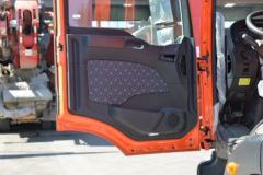 中国重汽 汕德卡SITRAK G5重卡 240马力 4X2 6.8米厢式载货车(ZZ5186XXYM501GE1)