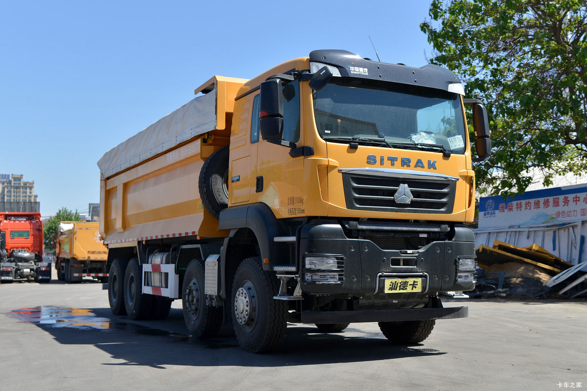 中国重汽 汕德卡SITRAK G7重卡 基础款 500马力 8X4 6.5米自卸车