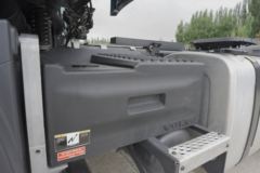 沃尔沃 全新FM重卡 420马力 6X4 自动挡牵引车(国六)(平顶)