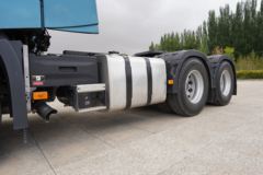 沃尔沃 全新FM重卡 420马力 6X4 自动挡牵引车(国六)(平顶)