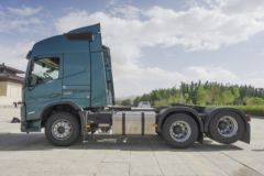 沃尔沃 全新FM重卡 500马力 6X4 自动挡牵引车(国六)