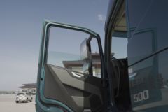 沃尔沃 全新FM重卡 500马力 6X4 自动挡牵引车(国六)