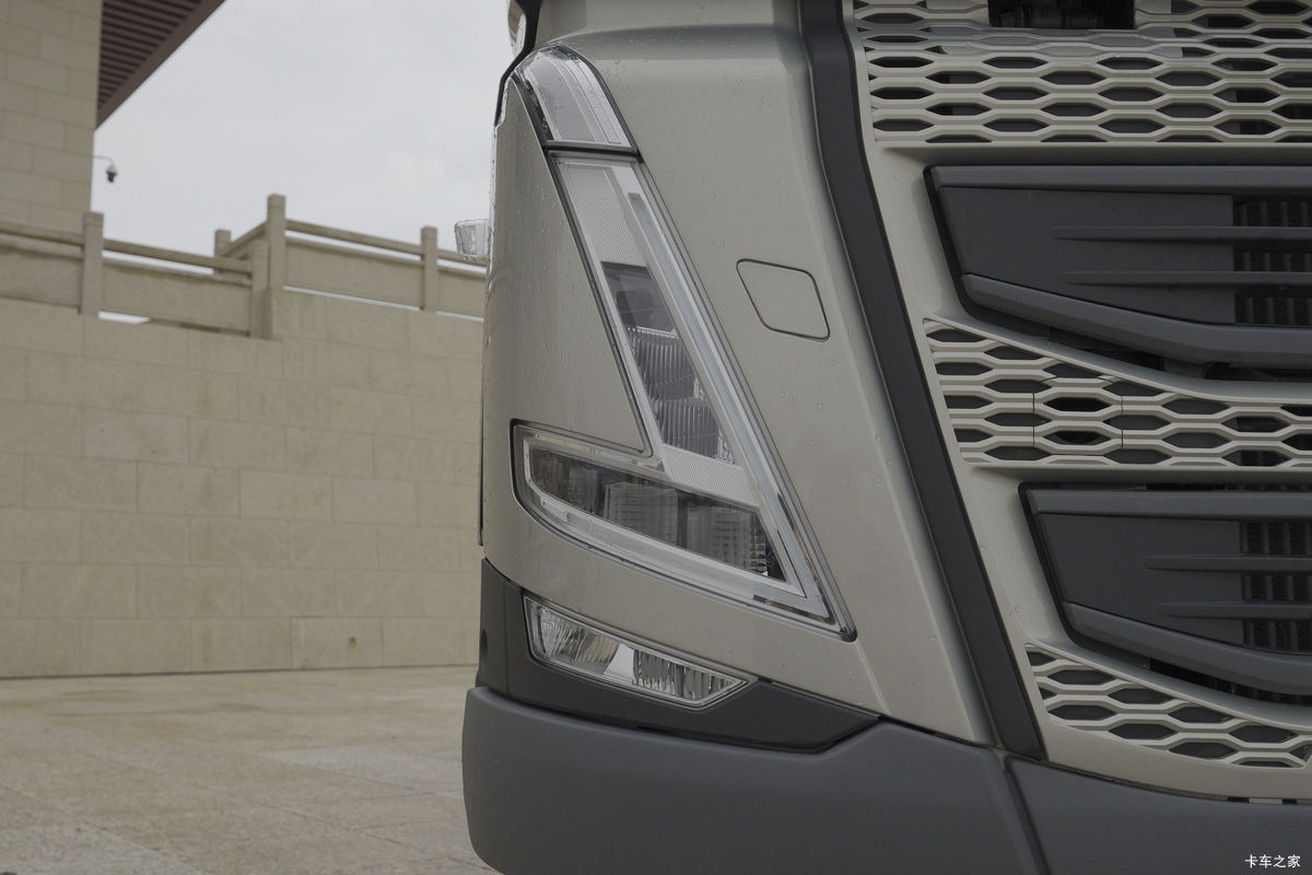 �ֶ��� ȫ��FH�ؿ� 460���� 6X4 �Զ���ǣ����(����)���                                                