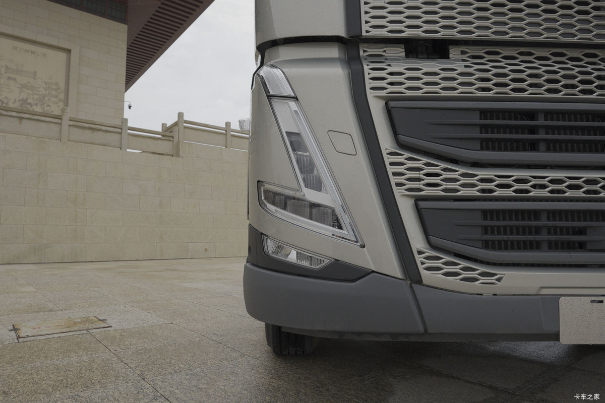 �ֶ��� ȫ��FH�ؿ� 460���� 6X4 �Զ���ǣ����(����)���                                                