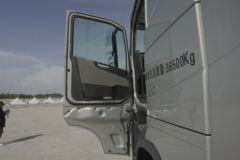 沃尔沃 全新FH重卡 460马力 6X4 自动挡牵引车(国六)