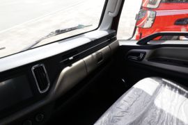 华神T3&nbsp;载货车驾驶室                                               图片