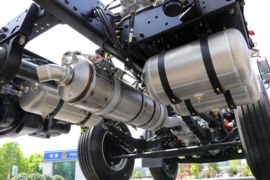 华神T3&nbsp;载货车底盘                                                图片