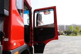 华神T5&nbsp;载货车驾驶室                                               图片