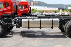东风华神 T5 350马力 6X2 7.9米排半仓栅式载货车(后桥13T)(EQ5251CCYL6D66)