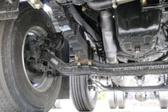 东风华神 T5 350马力 6X2 7.9米排半仓栅式载货车(后桥13T)(EQ5251CCYL6D66)