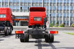 东风华神 T5 270马力 4X2 9.8米排半翼开启厢式载货车(EQ5186XYKL6D11) 东风华神 T5 270马力 4X2 9.8米排半翼开启厢式载货车(EQ5186XYKL6D11)