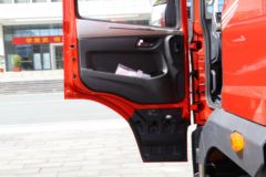 东风华神 T5 270马力 4X2 9.8米排半翼开启厢式载货车(EQ5186XYKL6D11) 东风华神 T5 270马力 4X2 9.8米排半翼开启厢式载货车(EQ5186XYKL6D11)