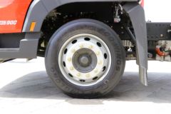 东风华神 T5 240马力 4X2 6.75米排半栏板载货车(EQ1186GL6D21)