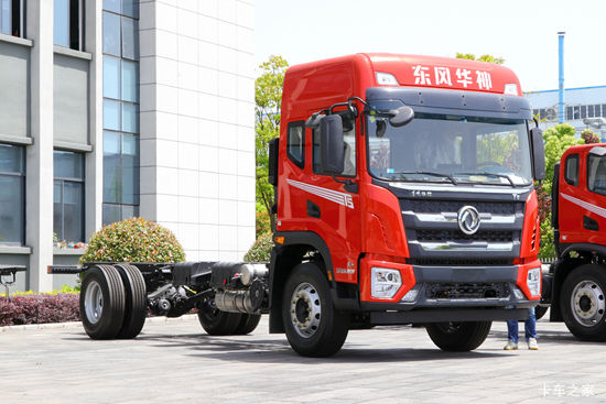 绪 T5  240 4X2 6.75ػ(EQ1186GL6D21)