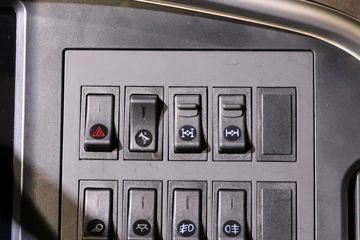 ��һ���� 307���� 8X4 7.99�����������賵(����)(SYM5320GJB1F)ͼƬ