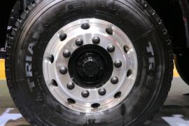 C系&nbsp;混凝土搅拌车底盘                                                图片