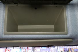 C系&nbsp;电动自卸车驾驶室图片