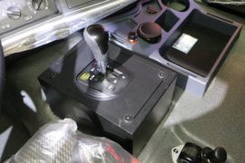 C系&nbsp;电动自卸车驾驶室图片