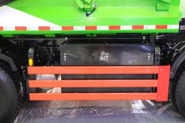 C系&nbsp;电动自卸车底盘图片