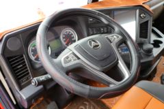 三一重卡 正义版 460马力 6X4 牵引车(国六)