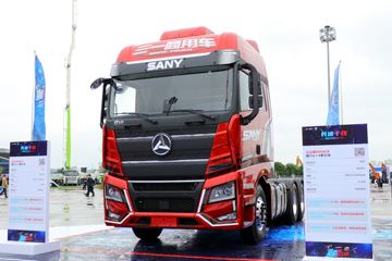 三一重卡 江山版 565马力 6X4 牵引车