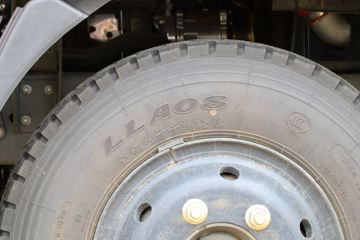 �й������ɶ����ó� ��ʨ 160���� 4.15�׵�����ʽ�Ῠ(����)ͼƬ