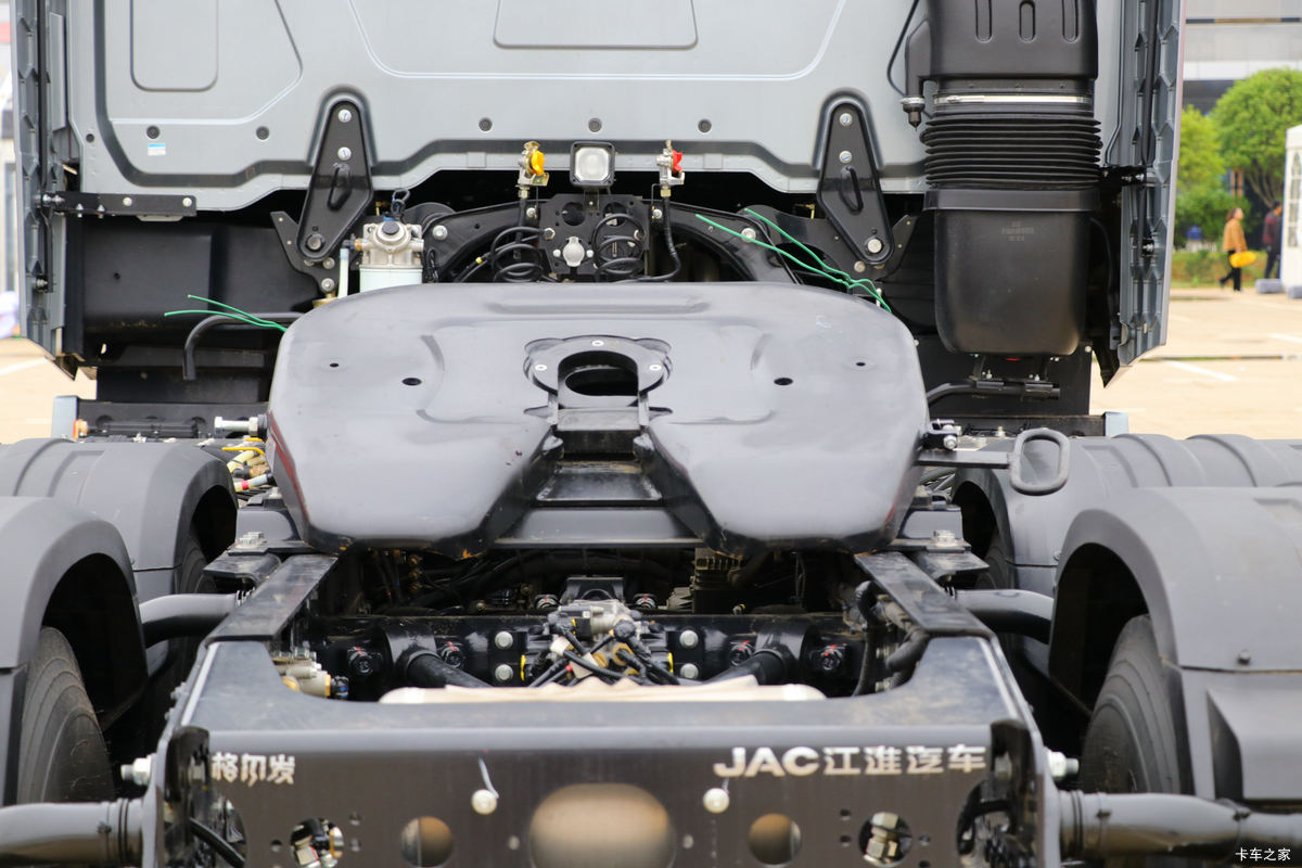  K7ؿ 560 6X4 AMTԶǣ(HFC4252P13K7E33S7V)                                                