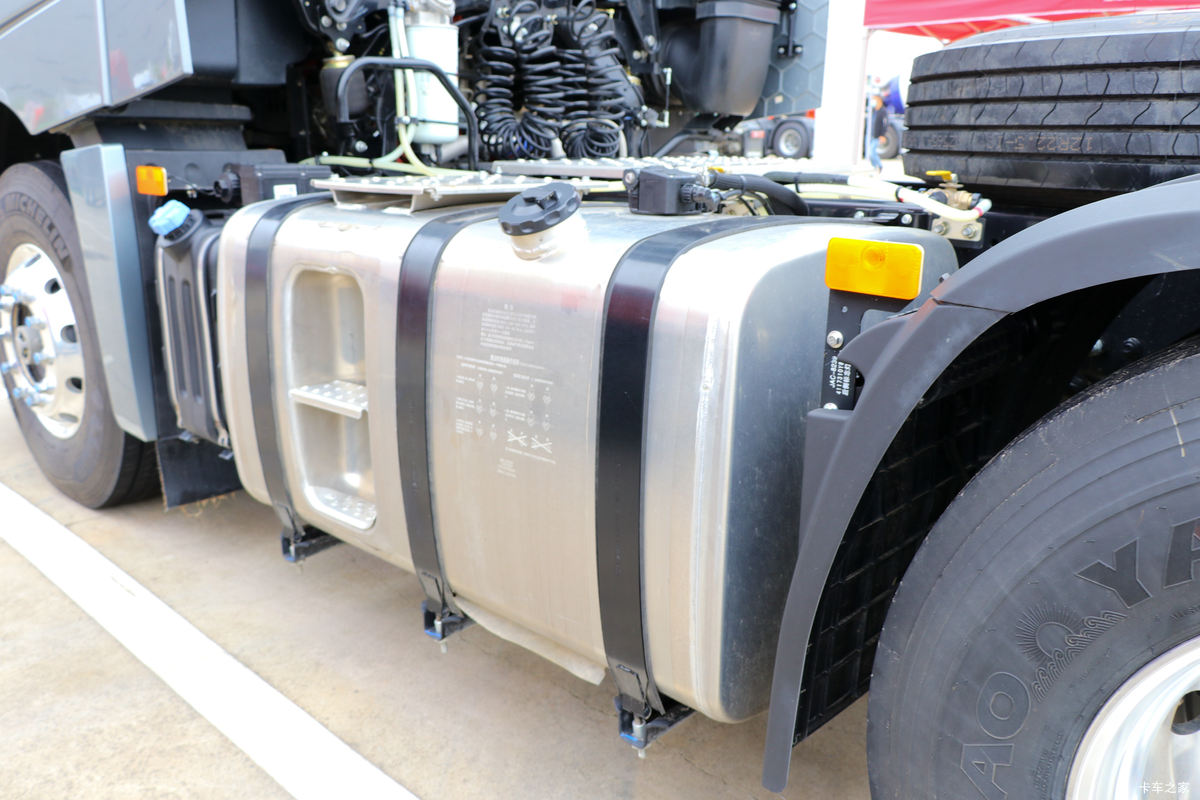 K7ؿ 560 6X4 AMTԶǣ(HFC4252P13K7E33S7V)                                                