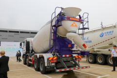 中国重汽 汕德卡SITRAK G5 350马力 8X4 7.75方混凝土搅拌车(亚特重工牌)(TZ5317GJBZGCEB)