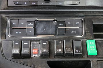 �й����� �ǵ¿�SITRAK G7�ؿ� 2021�� 480���� 6X4ǣ����ͼƬ