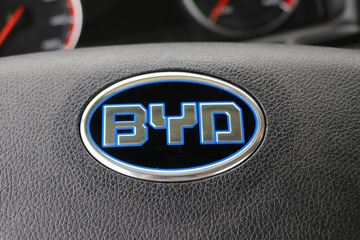 ���ǵ� Q3 26T 6X4 ���綯ǣ����ͼƬ