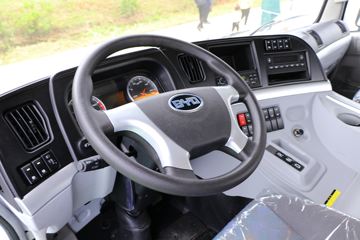 ���ǵ� Q3 26T 6X4 ���綯ǣ����ͼƬ