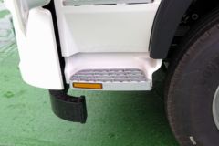 比亚迪 Q3 26T 6X4 纯电动牵引车