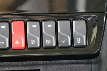 ���ǵ�T31 31T 8X4 5.6�״��綯��ж��ͼƬ