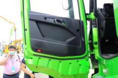 比亚迪T31 31T 8X4 5.6米纯电动自卸车(BYD3310C2EV1)