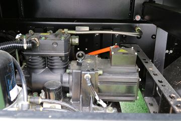 ���ǵ�T31 31T 8X4 5.6�״��綯��ж��ͼƬ