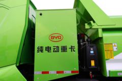 比亚迪T31 31T 8X4 5.6米纯电动自卸车(BYD3310C2EV1)