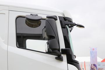 ���ǵ�T31 31T 8X4 7���������������䳵(�м�����)(BYD5310GJBEV1)ͼƬ