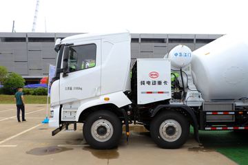 ���ǵ�T31 31T 8X4 7���������������䳵(�м�����)(BYD5310GJBEV1)ͼƬ