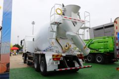 比亚迪T31 31T 8X4 7方混凝土搅拌运输车(中集江门)(BYD5310GJBEV1)