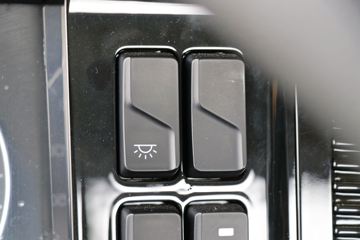 ���ǵ�T31 31T 8X4 7���������������䳵(�м�����)(BYD5310GJBEV1)ͼƬ