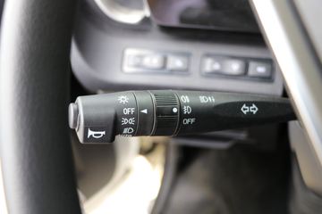 ���ǵ�T31 31T 8X4 7���������������䳵(�м�����)(BYD5310GJBEV1)ͼƬ