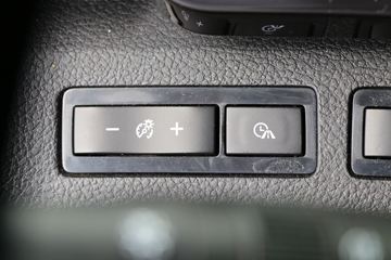 ���ǵ�T31 31T 8X4 7���������������䳵(�м�����)(BYD5310GJBEV1)ͼƬ