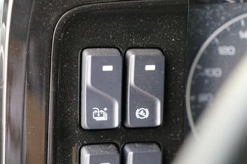 ���ǵ�T31 31T 8X4 7���������������䳵(�м�����)(BYD5310GJBEV1)ͼƬ