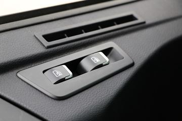 ���ǵ�T31 31T 8X4 7���������������䳵(�м�����)(BYD5310GJBEV1)ͼƬ