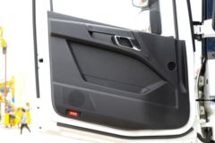 比亚迪T31 31T 8X4 7方混凝土搅拌运输车(中集江门)(BYD5310GJBEV1)