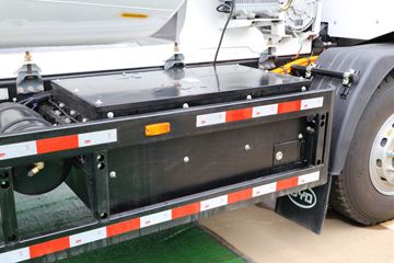 ���ǵ�T31 31T 8X4 7���������������䳵(�м�����)(BYD5310GJBEV1)ͼƬ